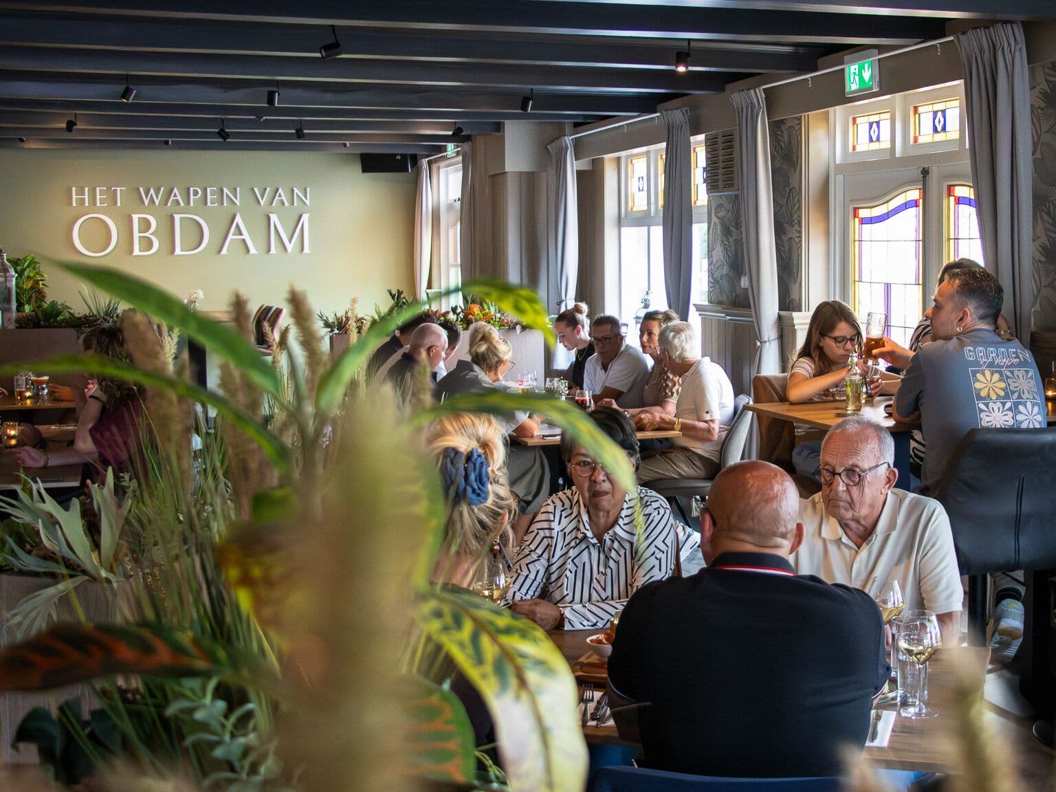 Gezellig dineren en genieten van dranken in Obdam restaurant